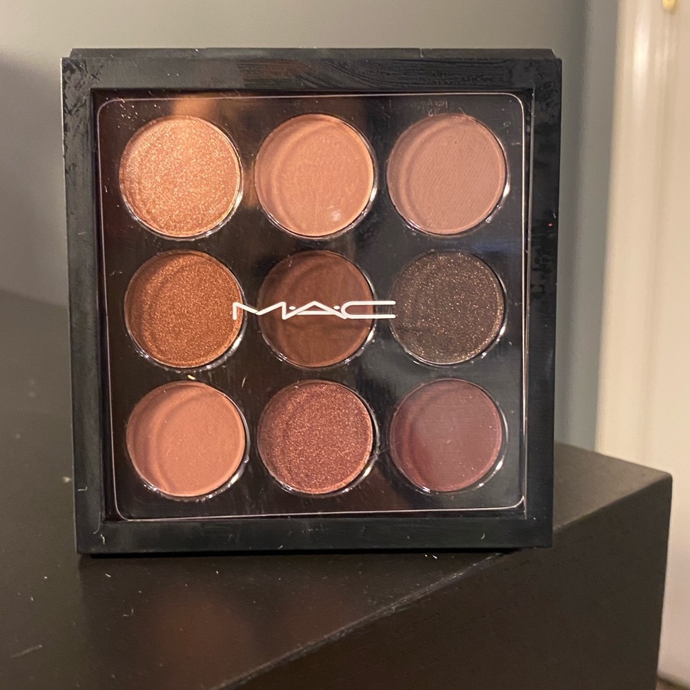 MAC cosmetics eyeshadow